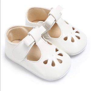 Toddler white dress shoes